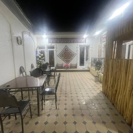 Isfandiyor Hotel Samarkand Bagian luar foto