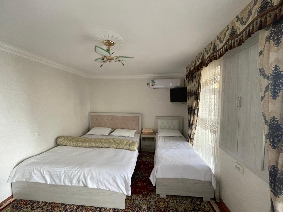 Isfandiyor Hotel Samarkand Bagian luar foto