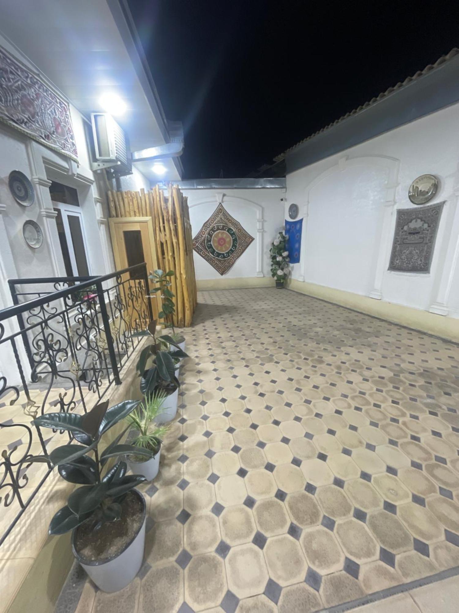 Isfandiyor Hotel Samarkand Bagian luar foto